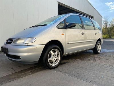 Gebraucht Ford Galaxy 145 PS (106 kW) 1997 Silber Van / Kleinbus