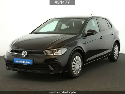 Gebraucht VW Polo Life 95 PS (69 kW) 2023 Deep black perleffekt Kleinwagen