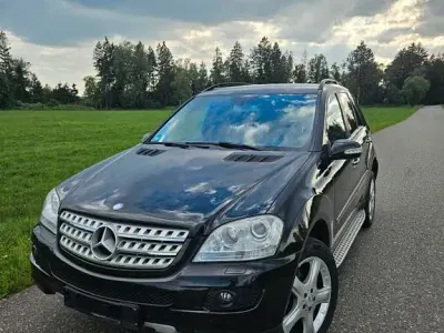 Gebraucht Mercedes ML320 224 PS (164 kW) 2007 Schwarz SUV