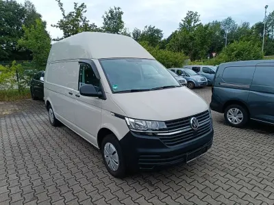 Gebraucht VW T6.1 110 PS (80 kW) 2022 Grau Van