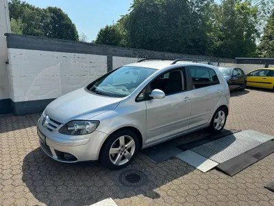 Gebraucht VW Golf VI 105 PS (77 kW) 2008 Silber Kleinwagen