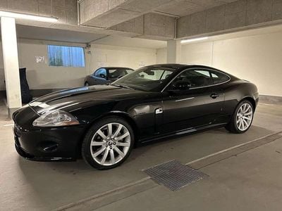 Ultimate black metallic Gebraucht 2007 Jaguar XK Coupé | 31.850 € (Teuer)
