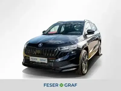 Neu Skoda Karoq 190 PS (139 kW) 2026 Black magic perleffekt SUV