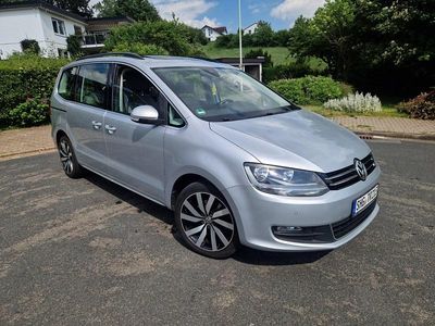 Second-hand VW Sharan 140 CP (102 kW) 2014 Argintiu Monovolum