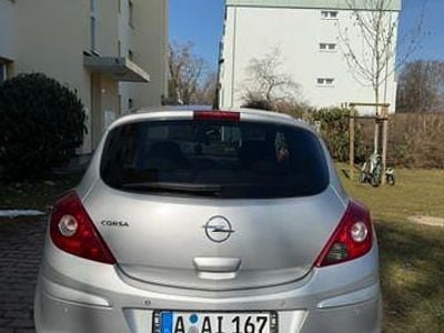 Gebraucht Opel Corsa 87 PS (63 kW) 2010 Silber Kleinwagen