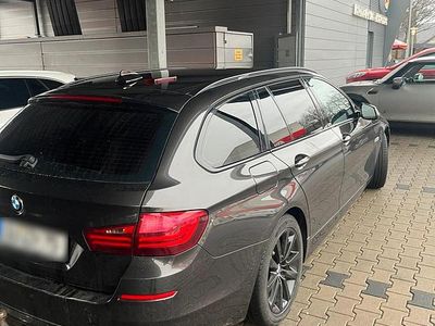 Gebraucht BMW 518 Sport Line 177 PS (130 kW) 2016 Braun Kombi
