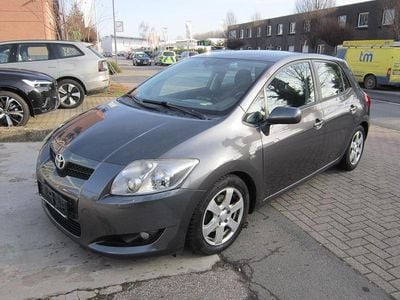 Grau Gebraucht 2009 Toyota Auris Limousine | 2.490 € (Guter Preis)