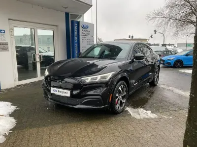 Używany Ford Mustang Mach-E 216 kW (294 KM) 2024 Czarny SUV