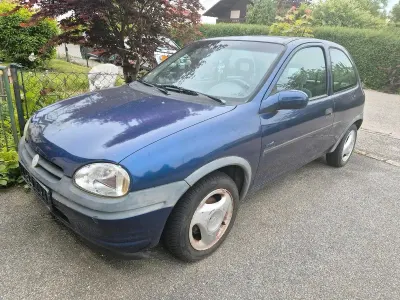 Gebraucht Opel Corsa 60 PS (44 kW) 1996 Blau Kleinwagen