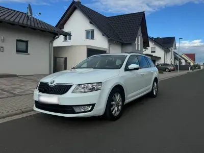 Gebraucht Skoda Octavia 110 PS (80 kW) 2016 Weiß Kombi
