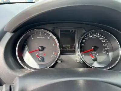 Gebraucht Nissan Qashqai 110 PS (80 kW) 2013 Grau SUV