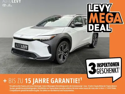 Gebraucht Toyota bZ4X Style 150 kW (204 PS) 2023 Weiß SUV
