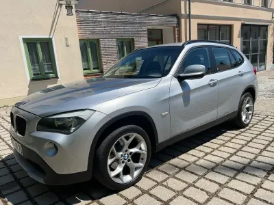 Gebraucht BMW X1 143 PS (105 kW) 2011 Silber SUV