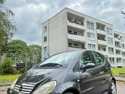 Gebraucht Mercedes A160 Avantgarde 102 PS (75 kW) 1998 Schwarz Kleinwagen