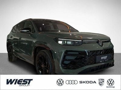 Cipressinogrün metallic Neu 2025 VW Tayron Style SUV | 64.301 € (Etwas zu teuer)