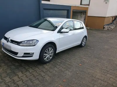 Gebraucht VW Golf VII 150 PS (110 kW) 2016 Weiß Kleinwagen