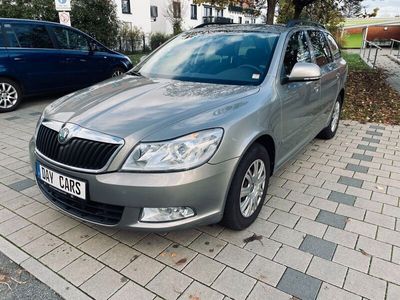 gebraucht Skoda Octavia Combi Ambiente*1.HAND*Klima*AHK*SHZ-Vorn