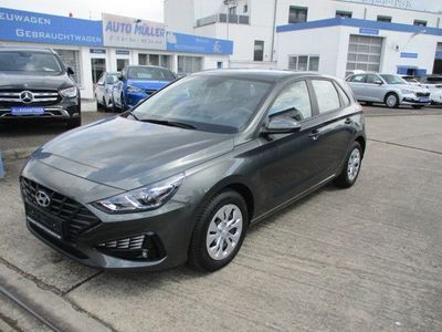 gebraucht Hyundai i30 1.5i.Grüne Plakette.Klima.Wenig KM.Mod.2023