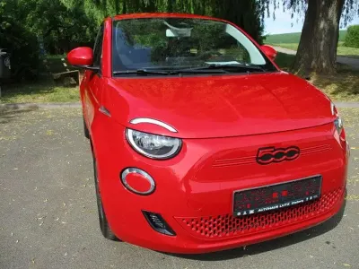 Second-hand Fiat 500e Red 86 kW (118 CP) 2021 Roșu Berlinǎ