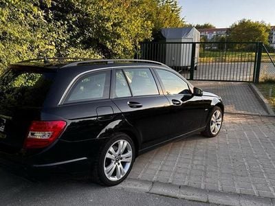 Mercedes C200