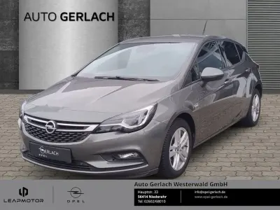 Gebraucht Opel Astra Active 125 PS (91 kW) 2017 Grau Limousine