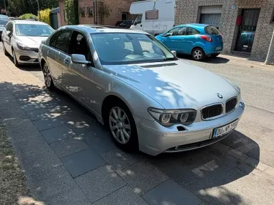 Gebraucht BMW 730 218 PS (160 kW) 2004 Silber Limousine