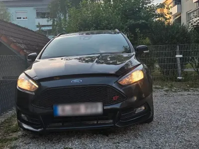 Gebraucht Ford Focus ST-Line 185 PS (136 kW) 2017 Schwarz Kombi