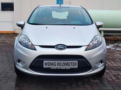 Gebraucht Ford Fiesta Trend 82 PS (60 kW) 2010 Silber Kleinwagen