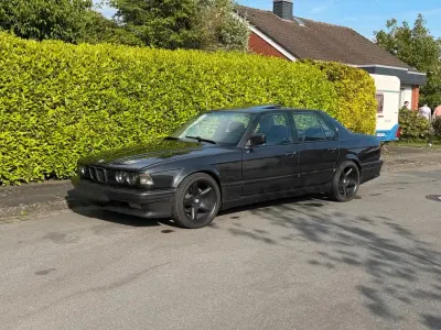Gebraucht BMW 735 211 PS (155 kW) 1988 Schwarz Limousine