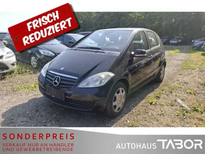 Gebraucht Mercedes A150 95 PS (69 kW) 2009 Kosmosschwarz  metalliclack Limousine