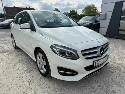 Gebraucht Mercedes B180 Urban 122 PS (89 kW) 2016 Weiß Van / Kleinbus