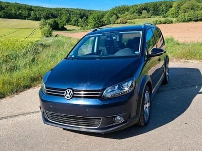 VW Touran Cross