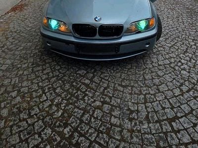 Usata BMW 318 143 CV (105 kW) 2003 Verde Berlina