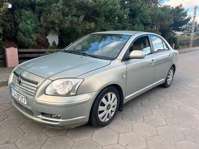 Usata Toyota Avensis Sol 147 CV (108 kW) 2003 Argento Berlina