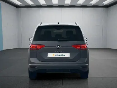 Neu VW Touran 150 PS (110 kW) 2026 Grau Van / Kleinbus