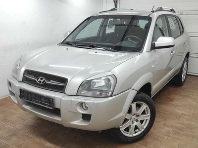 Gebraucht Hyundai Tucson GLS 141 PS (103 kW) 2008 Warm silver SUV
