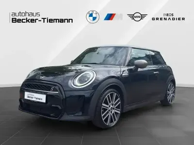 Gebraucht Mini Cooper S 178 PS (130 kW) 2022 Mini yours enigmatic black Kleinwagen
