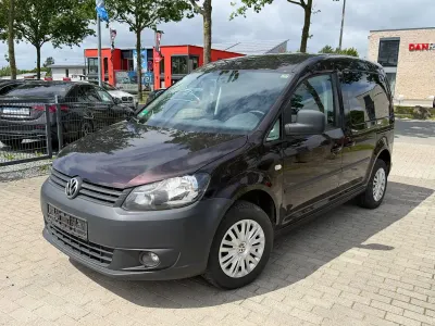 Gebraucht VW Caddy Trendline 102 PS (75 kW) 2011 Schwarz Van / Kleinbus