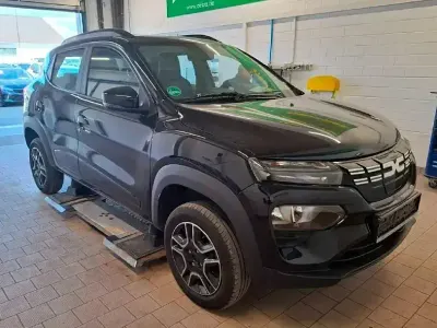 Gebraucht Dacia Spring 33 kW (45 PS) 2023 Schwarz Kleinwagen