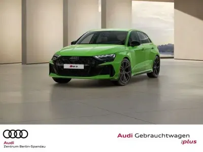 Neu Audi RS3 Sport 400 PS (294 kW) 2026 Grün Limousine