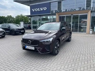 Gebraucht Volvo XC60 Plus 310 PS (228 kW) 2026 Gold SUV