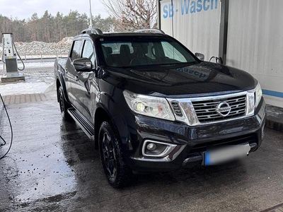Schwarz Gebraucht 2016 Nissan Navarra SUV | 21.000 €
