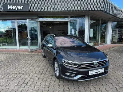 Gebraucht VW Passat 239 PS (175 kW) 2019 Mangangrau metallic Kombi