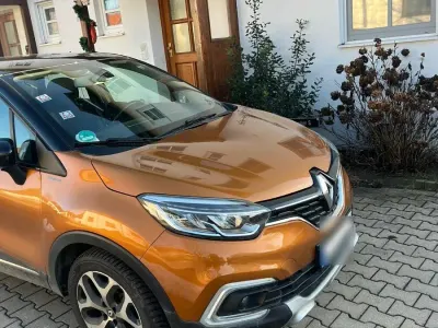 Gebraucht Renault Captur 90 PS (66 kW) 2018 Orange SUV