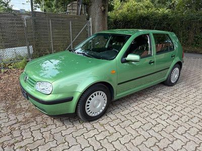 Grün Gebraucht 1998 VW Golf IV Comfortline Limousine | 4.499 € (Teuer)