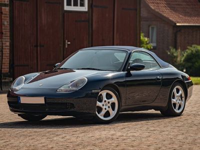 Porsche 911 Carrera Cabriolet