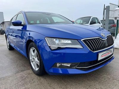 Używany Skoda Superb LAURIN & KLEMENT 190 KM (139 kW) 2018 Niebieski Kombi