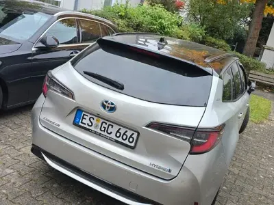 Gebraucht Toyota Corolla Comfort 184 PS (135 kW) 2019 Silber Kombi