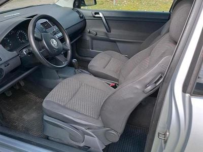Gebraucht VW Polo 54 PS (39 kW) 2004 Grau Kleinwagen