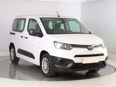 Gebraucht Toyota Proace Verso City 102 PS (75 kW) 2024 Weiß Kombi
